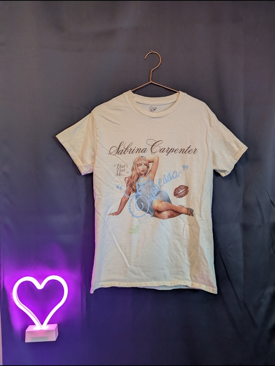 Sabrina Carpenter Tops - Sabrina Carpenter Cream Graphic Tee